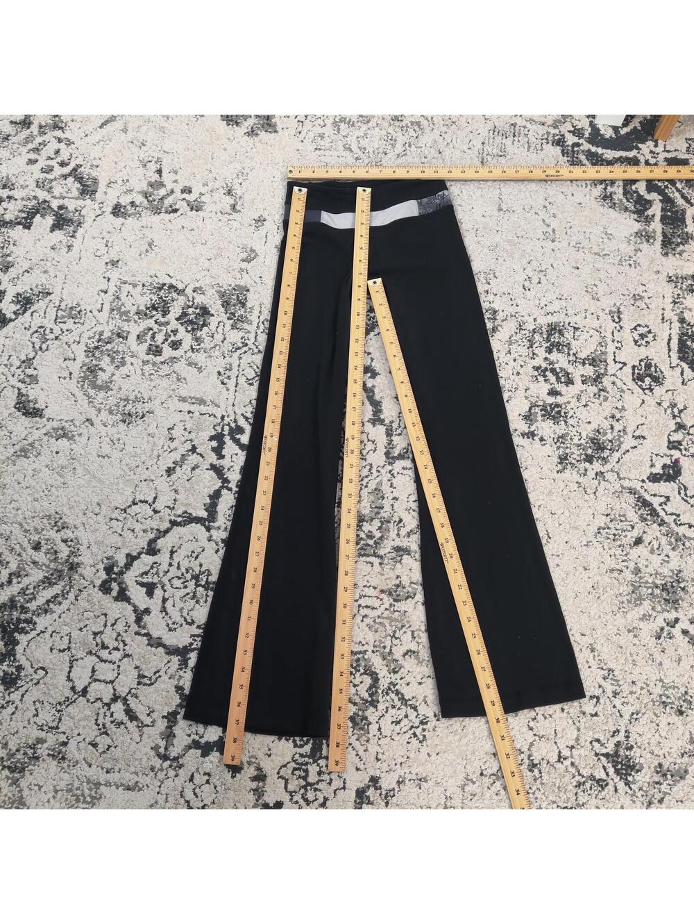 Lululemon Black Flare Yoga Pants Women’s Size 8 Tall Long Inseam - Picture 6 of 10